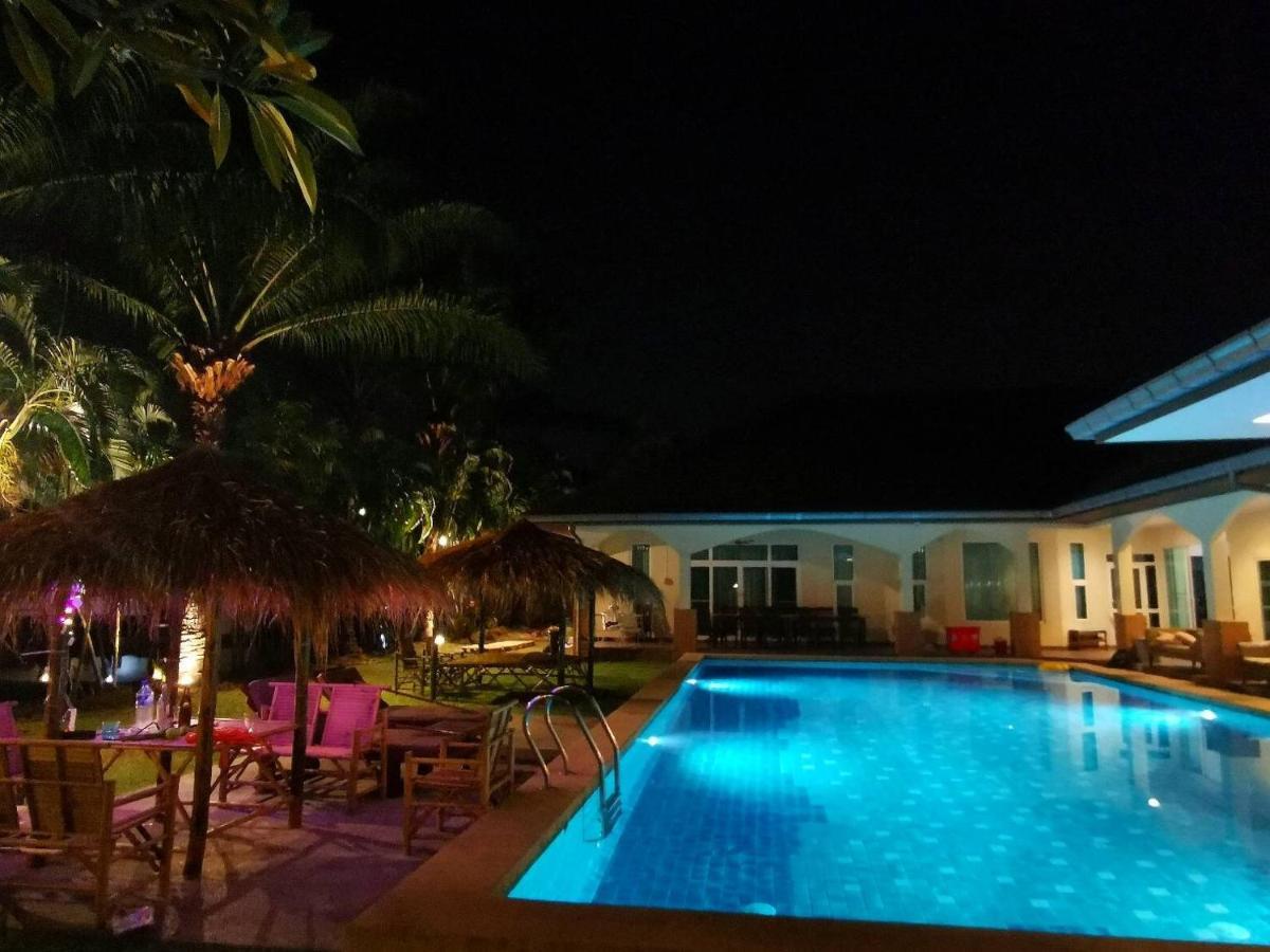 Px Pool Villa Pattaya Nong Prue Exterior foto